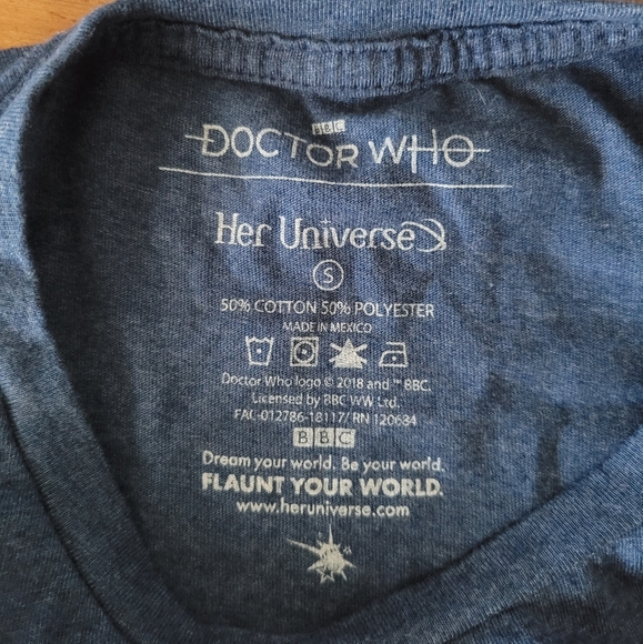 Her Universe Doctor Who TARDIS Speckle Girls Long-Sleeve T-Shirt - Picture 2 of 12